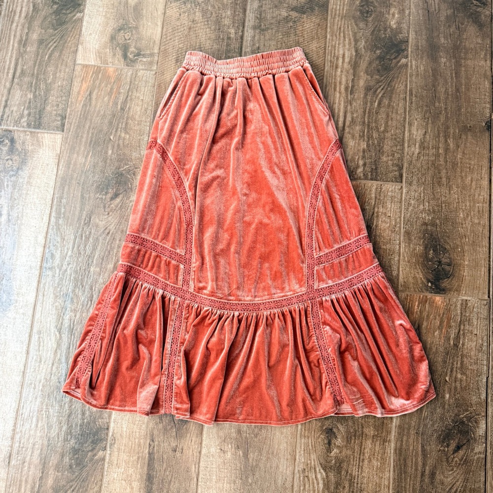 Calista Womens Prairie Lace Tiered Velvet Midi Skirt,Terracotta Rose,M